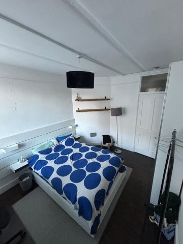 Room in a Shared Flat, London, WC1H - Photo 3