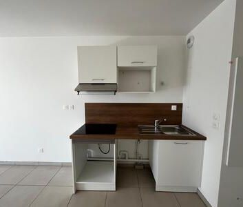 Location Appartement 2 pièces 45m² MONTEUX 84170 - Photo 4
