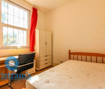 6 bed Flat for Rent - Photo 6