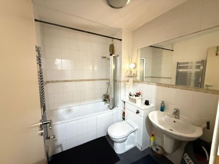 1 bedroom flat to rent - Photo 3