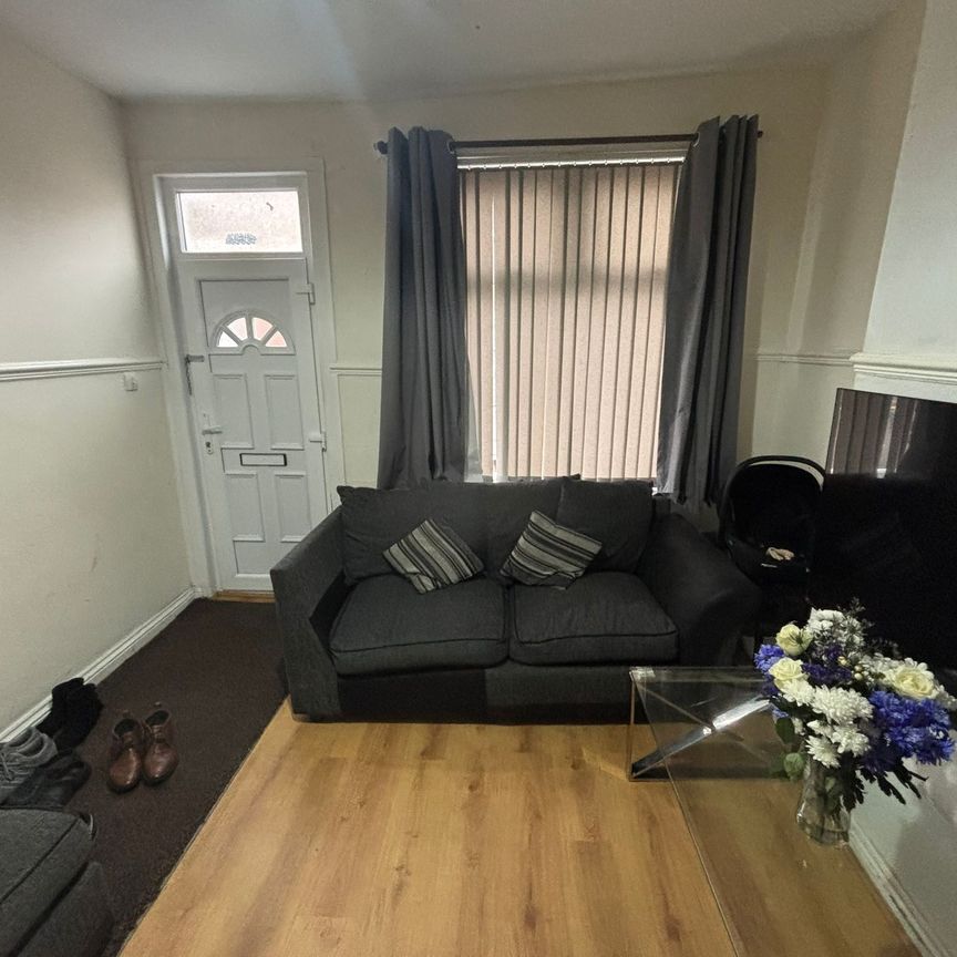 Ena Road, Foleshill - Photo 1