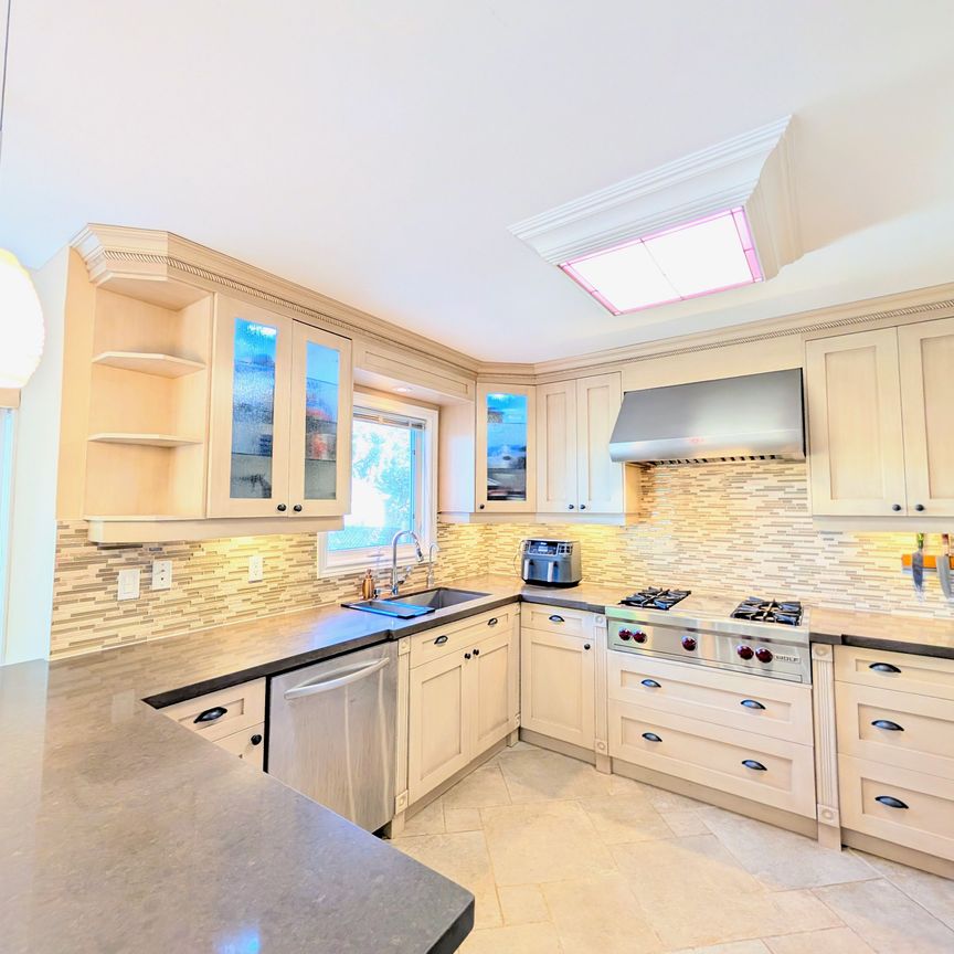 For Lease - 3669 Baird Court Unit# UPPER, Mississauga, Ontario - Photo 1