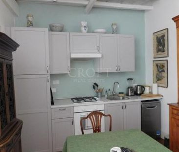 Centre-Monserrato: Spacious semi-furnished 2 beds, livingroom, kitc... - Foto 5
