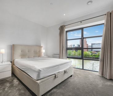 2 Bed Flat, Astell House, E14 - Photo 4