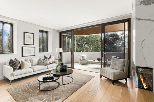 Over 55's Luxury Apartment With Rooftop Harbour Views - Photo 1