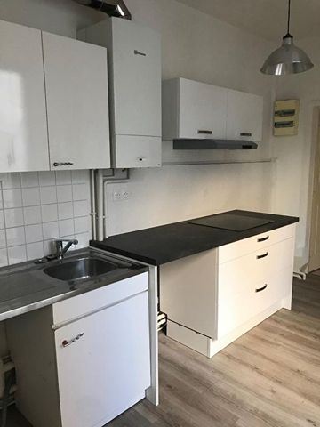 Location Appartement 5 pièces 104m² BESANCON 25000 - Photo 4