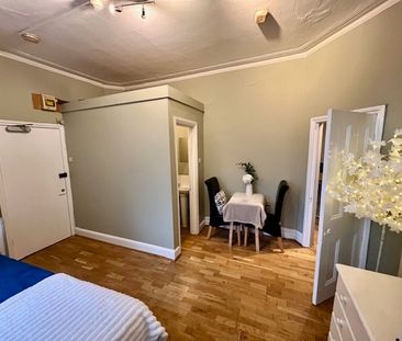 Studio Flat, Ravenscroft Road, W4 - Photo 5