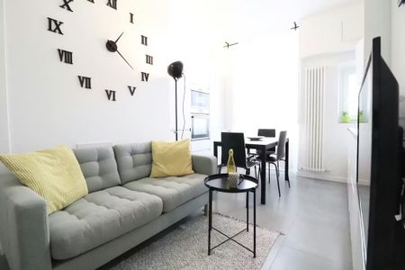 Via Camillo Cavour, Florence, Tuscany 50121 - Photo 2