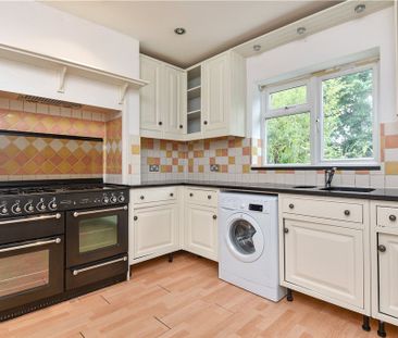 Ardmore Avenue, Guildford, Surrey, GU2 9NJ - Photo 1