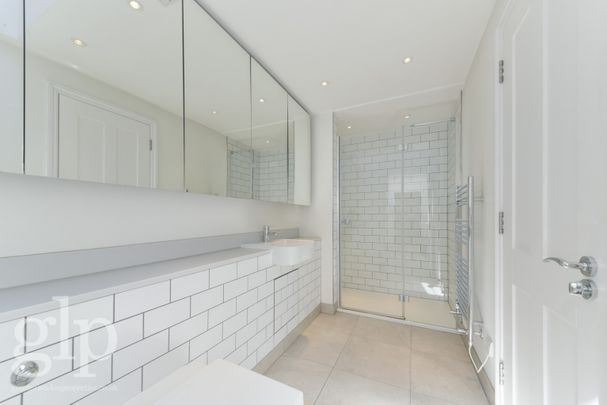 1 Bedroom Flat, Litchfield Street, London, Greater London, Covent Garden, WC2H - Photo 1