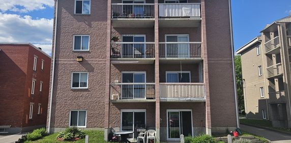 GRAND 4 1/2 | FLEURIMONT |5 ÉLECTROS - Photo 2