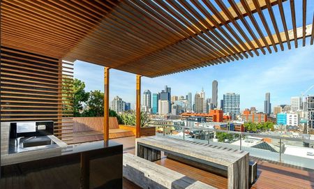 Room with a View in the heart of Carlton - Photo 3