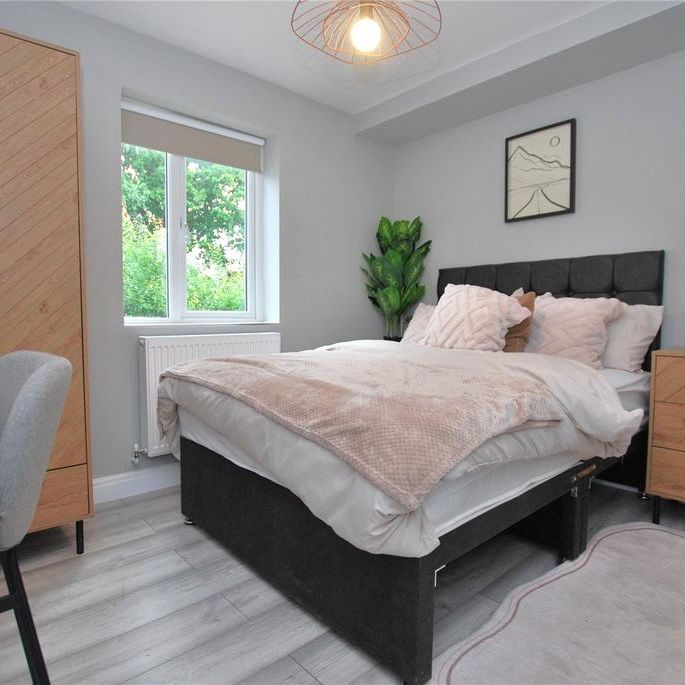 1 bedroom house of multiple occupation to rent - Photo 1