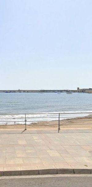 Luxury penthouse for rent in Águilas, Spain - Photo 1