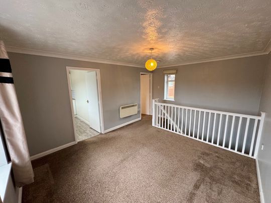 Bluebell Walk, Brandon - Photo 1