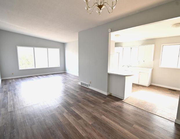 300-081 - 4193 - 4195 1st Avenue - 4195 - A - Photo 1