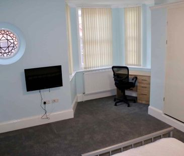 Gold Studio - Photo 4