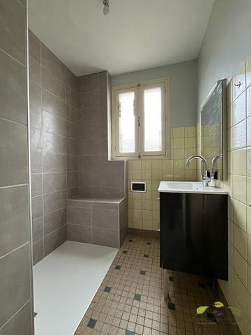 Location Appartement 4 pièces 71m² ST LEONARD DE NOBLAT 87400 - Photo 4