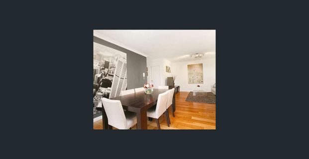 Stunning Two Bedroom Apartment - Photo 1