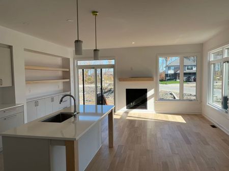 For Lease - 860 Hummock Way, Kanata, Ontario - Photo 2