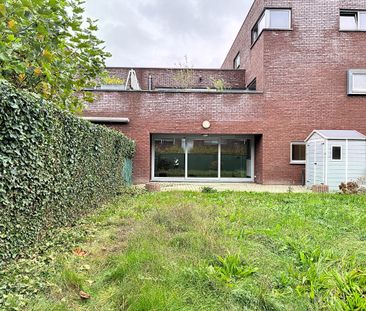 Gelijkvloers appartement met 2 slaapkamers en privétuin - Photo 1