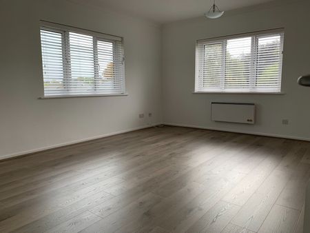 2 Bed Flat, Bexley Court, RG30 - Photo 2