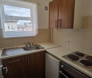 Alma Road, SO14 - Photo 4