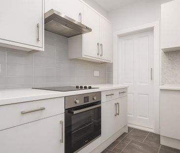 2 bedroom semi-detached house to rent - Photo 4