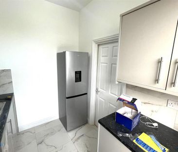 4 bedroom maisonette to rent - Photo 2