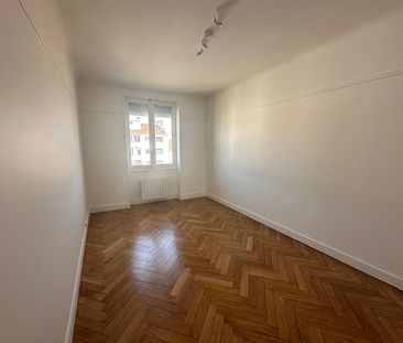 Location Appartement 3 pièces 87m² LYON 7ème - Photo 3