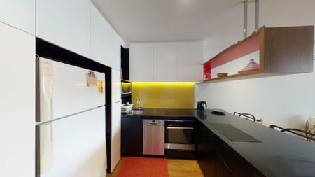 Luxury Living in the Heart of Carlton - Photo 4