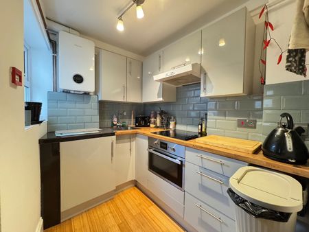 1 Bed Flat, Brigstocke Road, BS2 - Photo 5