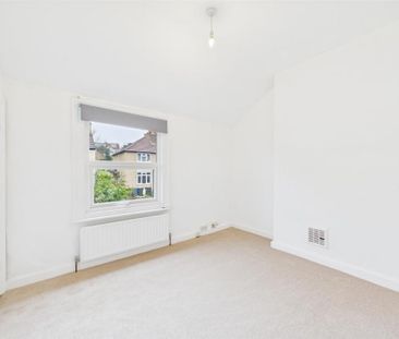 3 bedroom terraced house to rent - Photo 6