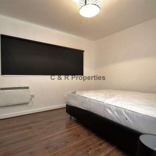 Stretford Road, Hulme, Manchester, M15 - Photo 1