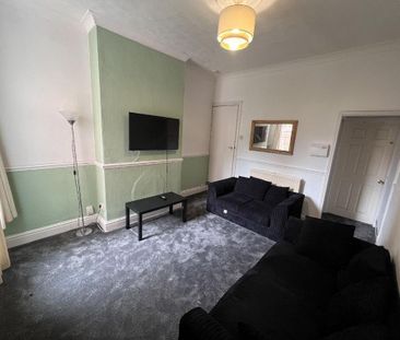 4 bedroom house to rent - Photo 1