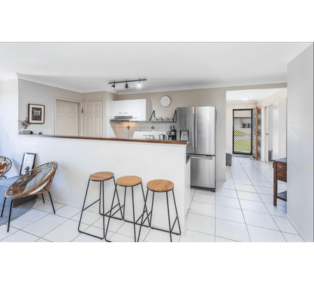 23 Spencer Ave, Deception Bay, Qld 4508 - Photo 2