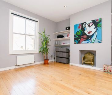 1 Bedroom Flat - Conversion - Photo 2