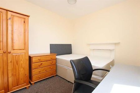 Hillstead House, Weston Park East, Bath, BA1 - Photo 5