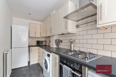 2 Bed House - Photo 5