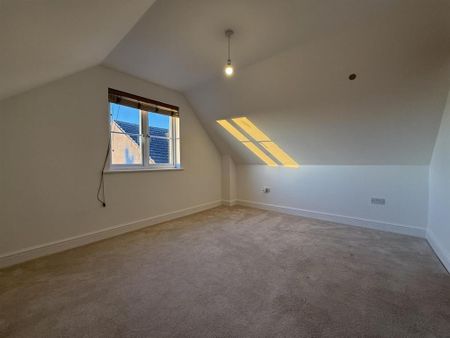 2 bedroom end of terrace house to rent - Photo 5