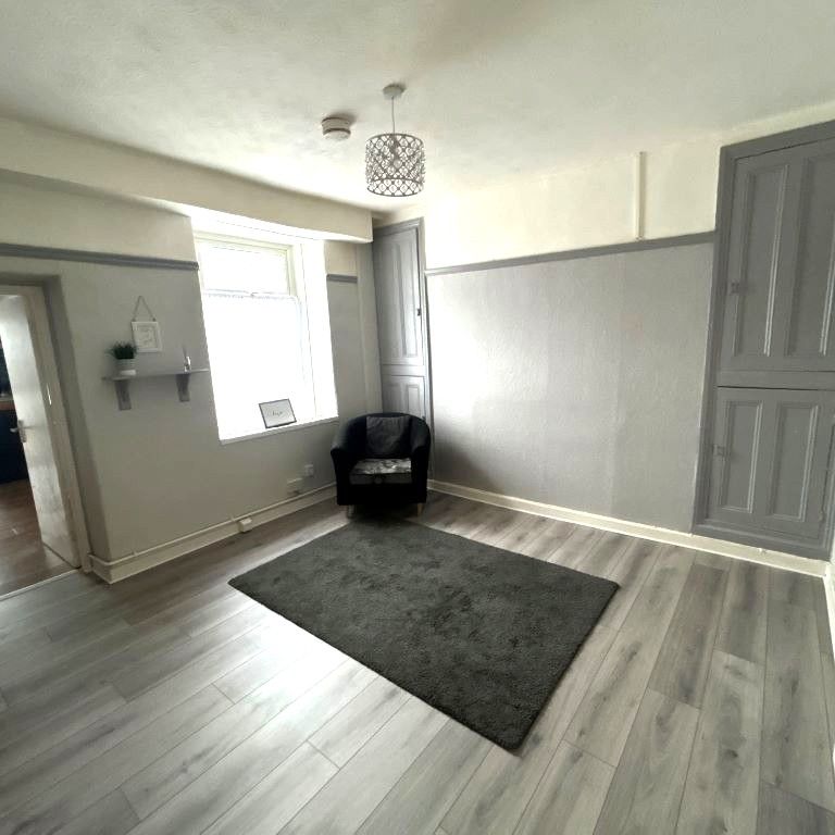 Craddock Street, Llanelli, SA15 1BE - Photo 1