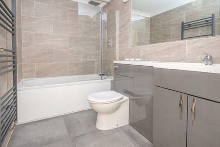 School Road - Photo 2