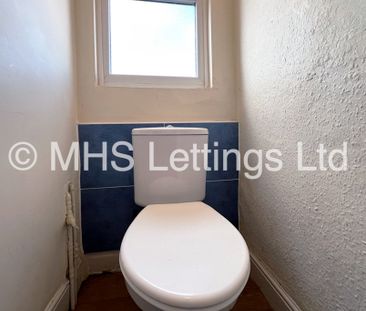 9 Bedroom Mid Terraced House for rent in Hyde Park Road - Photo 1
