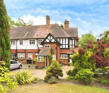 Sandy Lane, Woking, Surrey, GU22 8BA - Photo 6