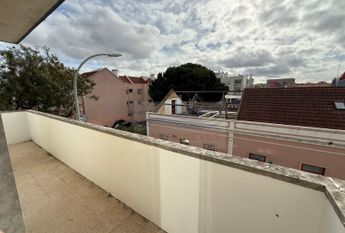 Apartamento T5 em Lisboa