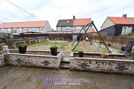 4 bedroom terraced house to rent - Photo 3