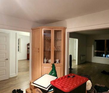 5 1/2 1350/mois Sainte-Agathe-des-Monts - Photo 1