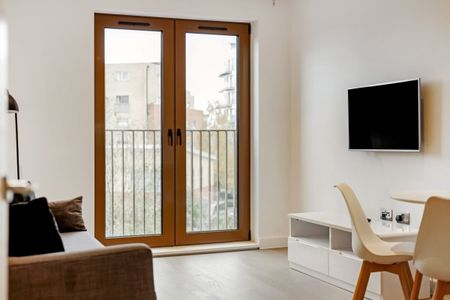 2 bedroom apartment to rent - Photo 5