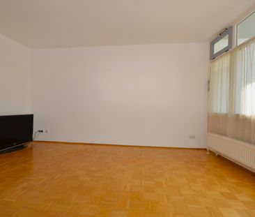 Charmante 1,5-Zimmer-Wohnung mit Einbauküche, Balkon und Stellplatz - Photo 5