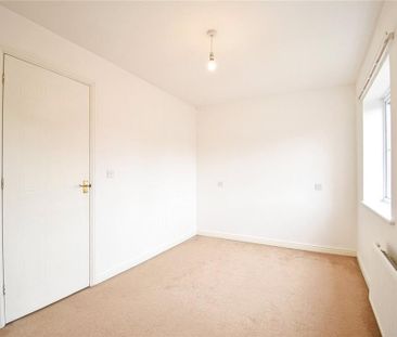 2 bedroom end of terrace house to rent - Photo 4